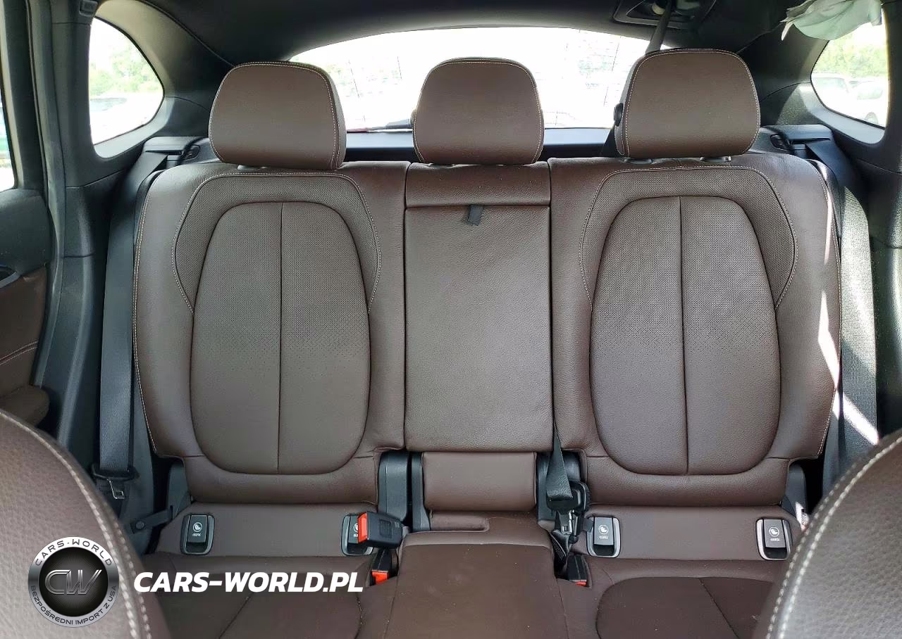 2020 BMW X1 Sdrive28I VIN:WBXJG7C04L5R63739 - 10