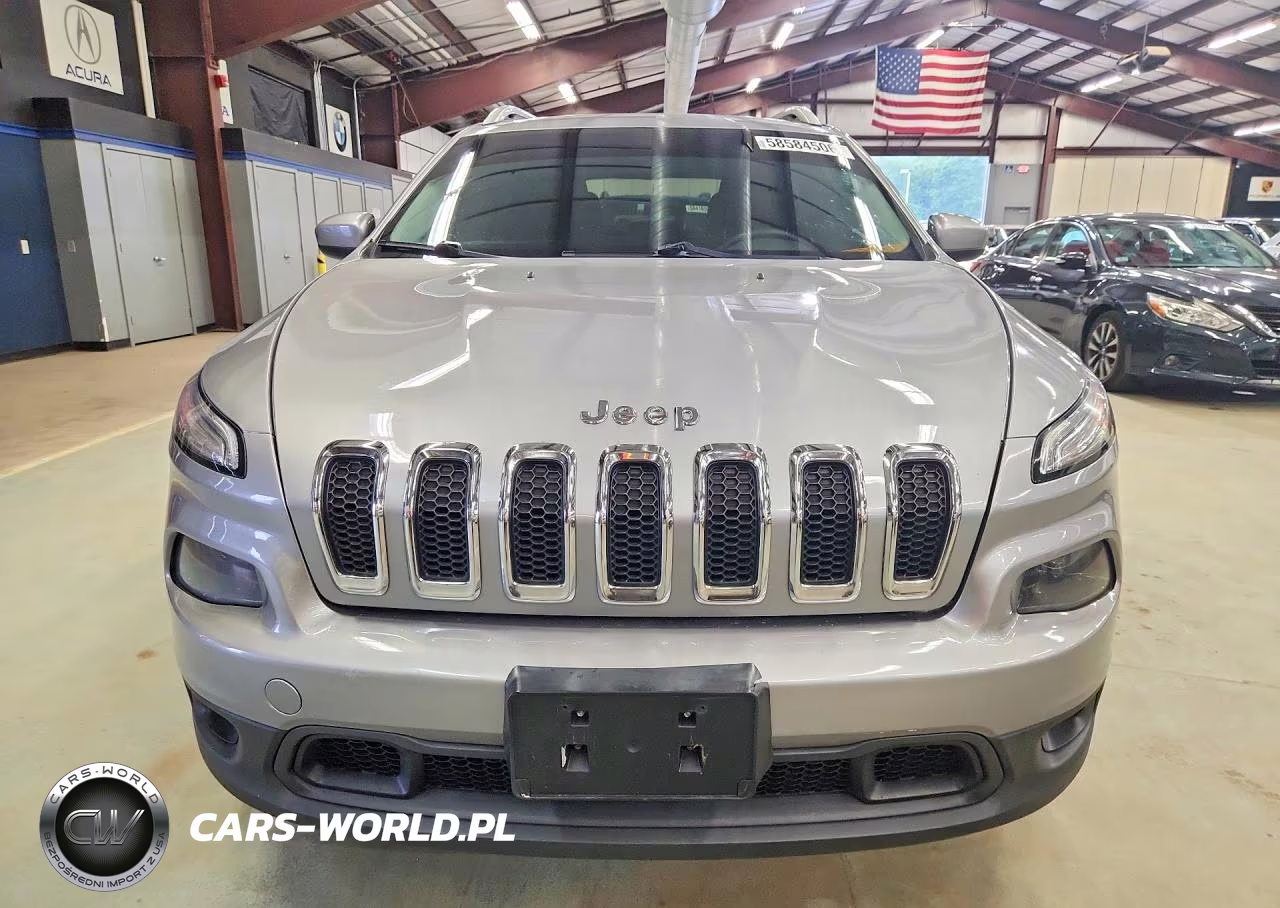 2014 Jeep Cherokee Latitude VIN:1C4PJMCS2EW129121 - 5