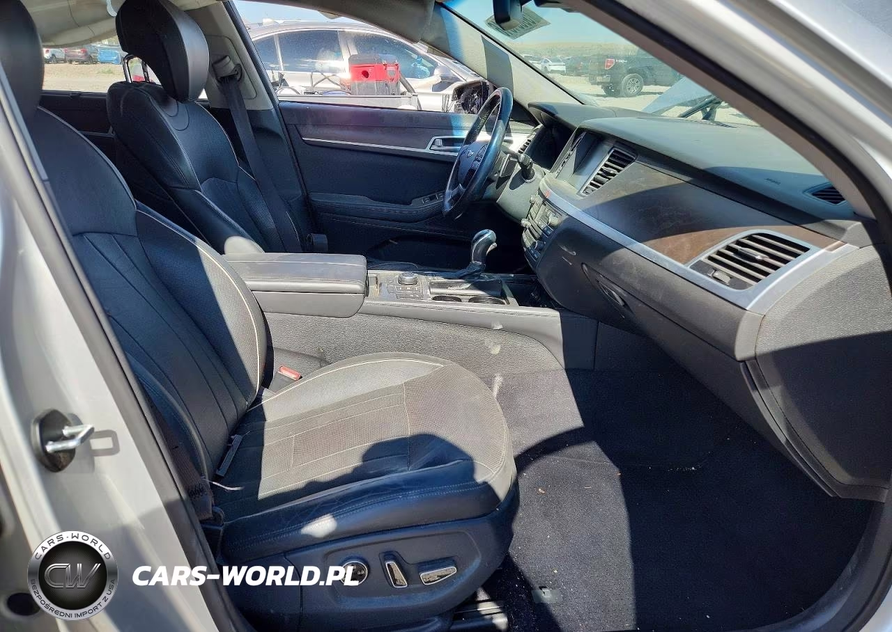 2016 Hyundai Genesis 3.8L VIN:KMHGN4JE4GU134655 - 7
