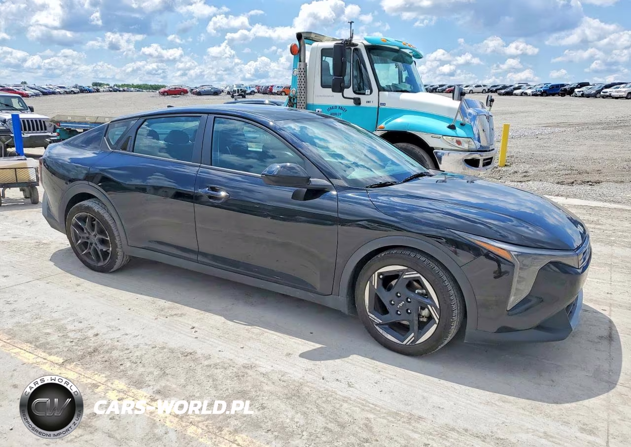 2025 Kia K4 Ex VIN:3KPFU4DEXSE122130 - 4