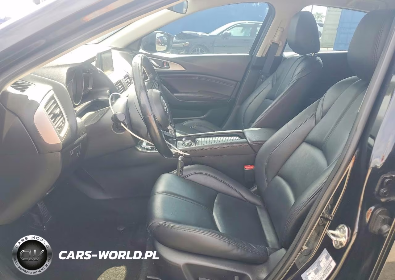 2018 Mazda 3 Touring VIN:3MZBN1L37JM164315 - 7