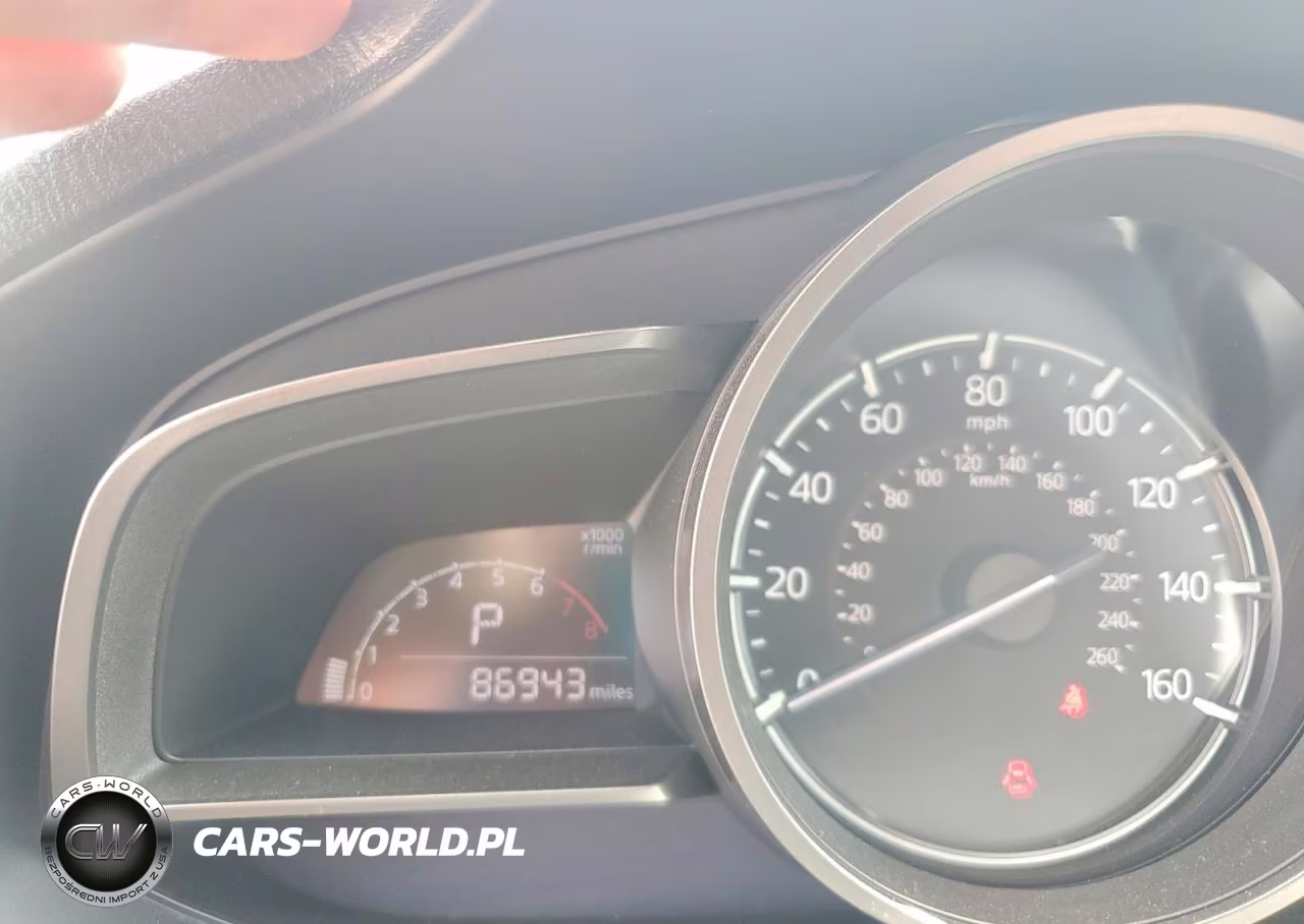 2018 Mazda 3 Touring VIN:3MZBN1L37JM164315 - 9