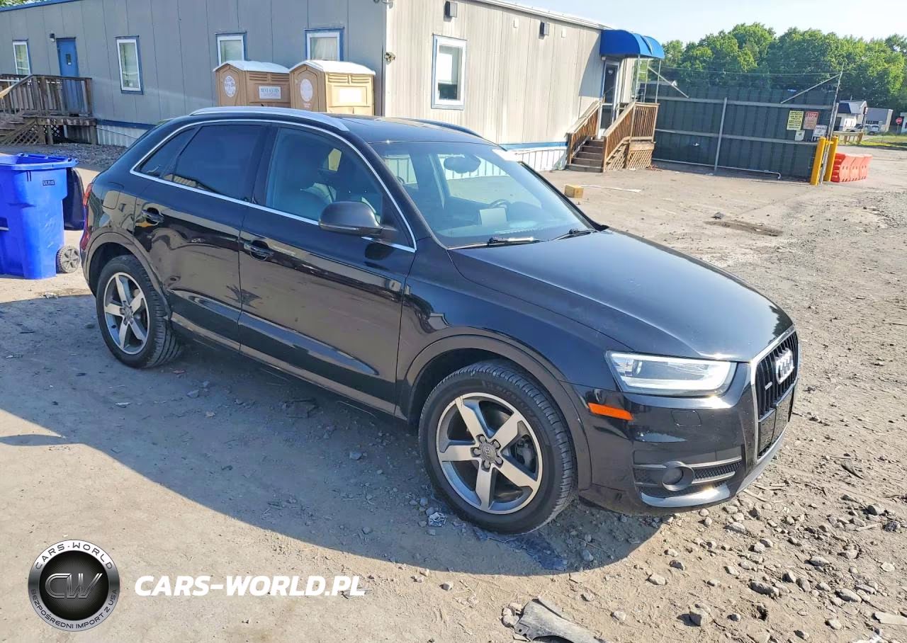 2015 Audi Q3 Premium Plus VIN:WA1EFCFS2FR012244 - 4