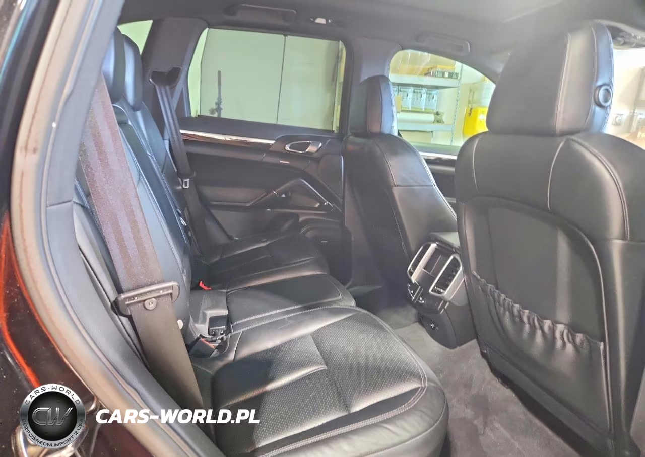 2011 Porsche Cayenne S Hybrid VIN:WP1AE2A28BLA92802 - 11
