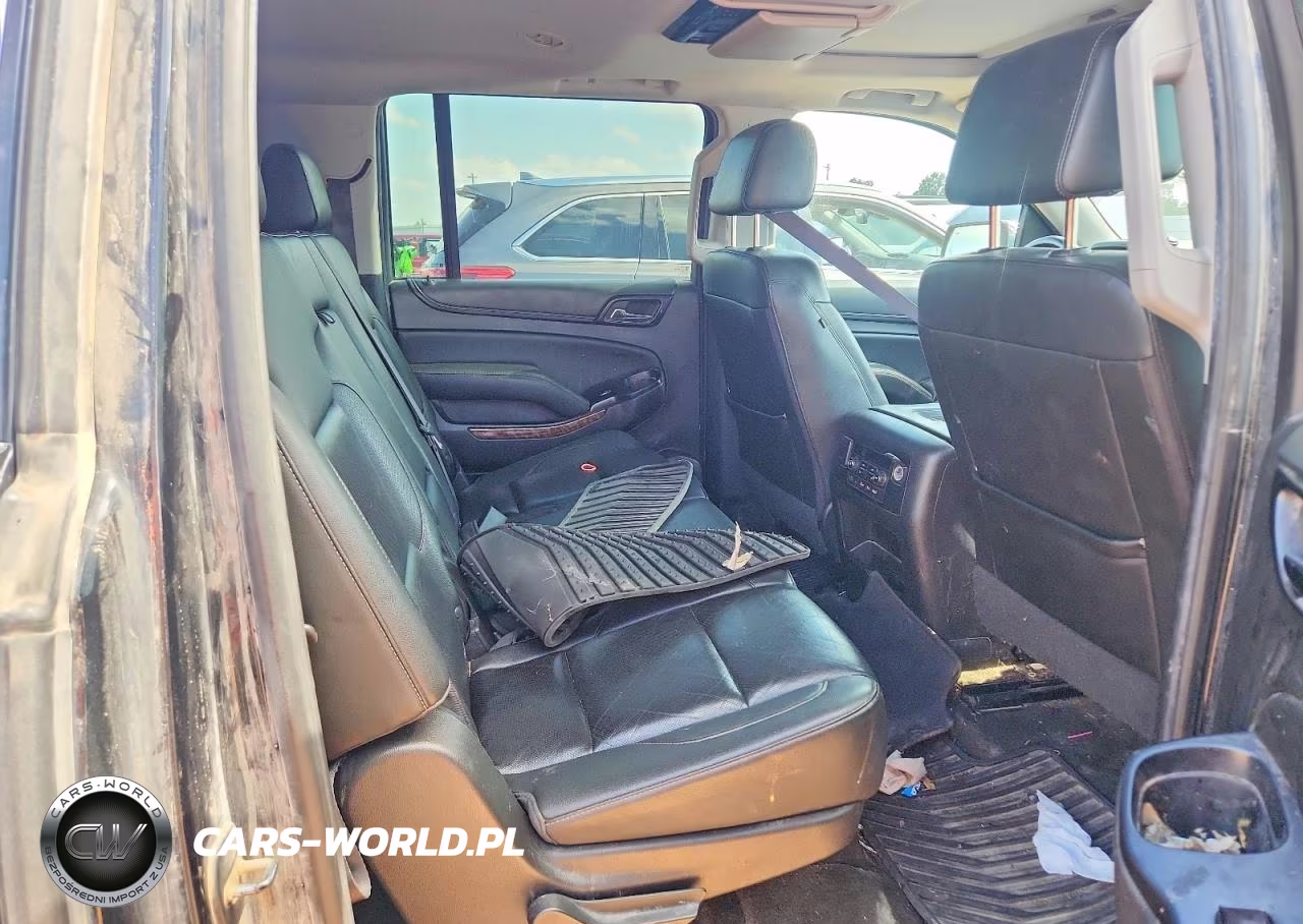 2017 Chevrolet Suburban K1500 Premier VIN:1GNSKJKC5HR151124 - 10