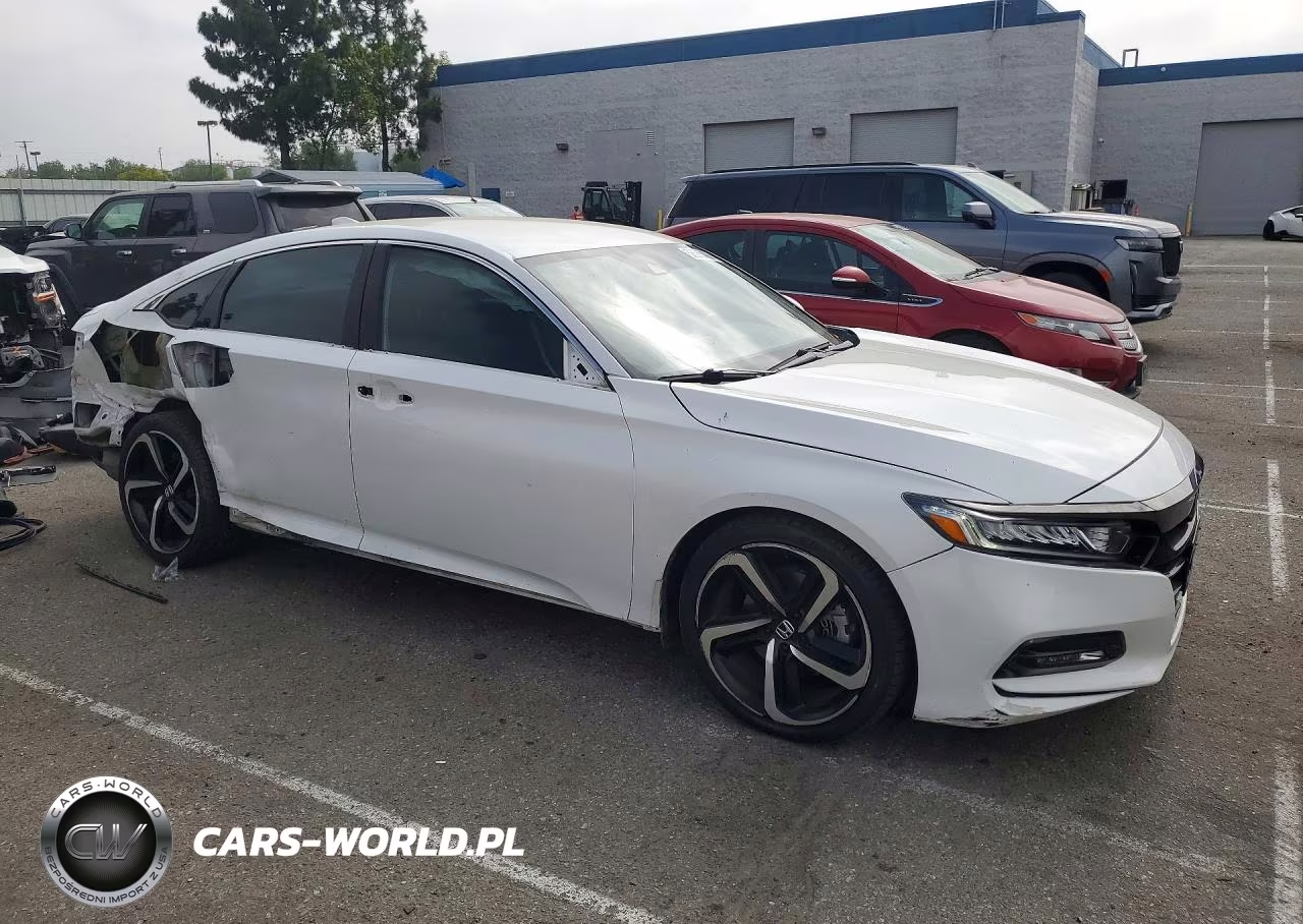 2018 Honda Accord Sport VIN:1HGCV1F32JA802424 - 4