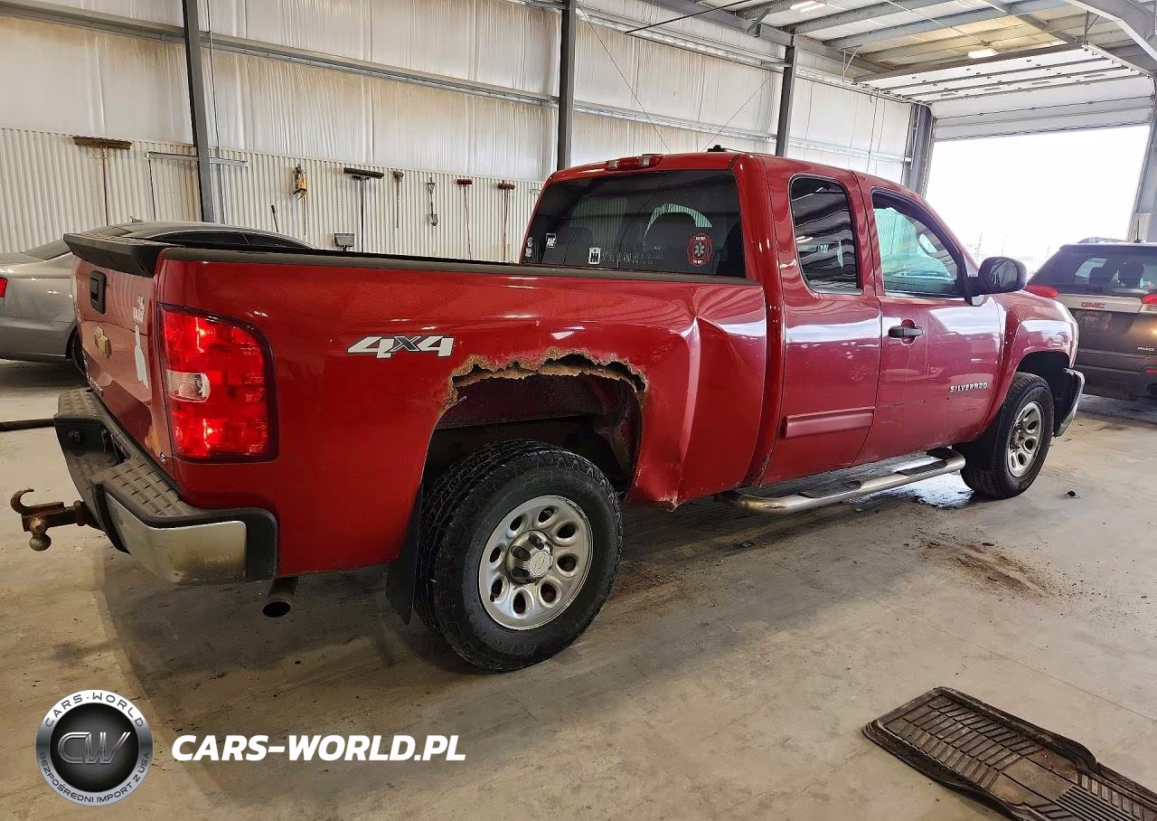 2012 Chevrolet Silverado K1500 Ls VIN:1GCRKREA0CZ153016 - 3