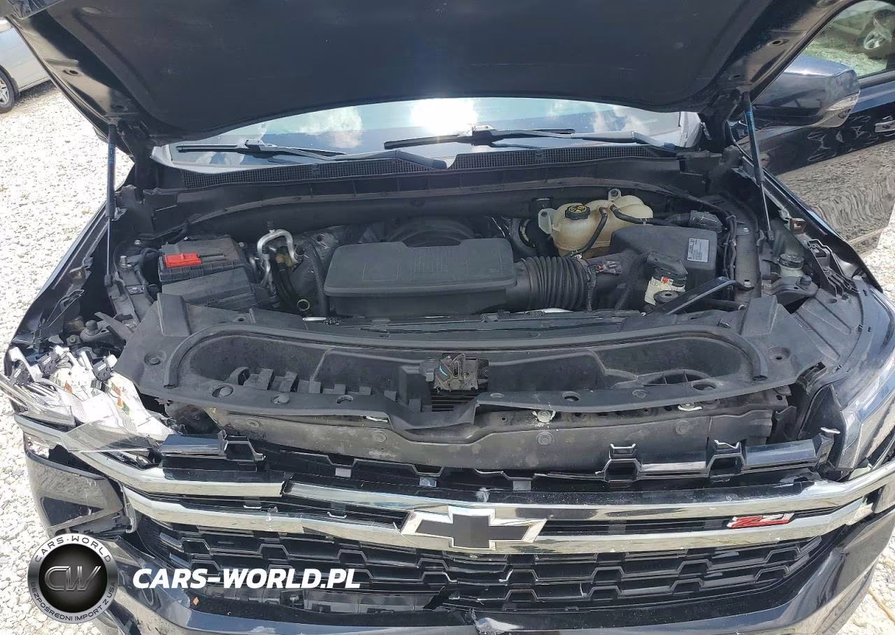 2021 Chevrolet Suburban K1500 Z71 VIN:1GNSKDKD9MR346793 - 11