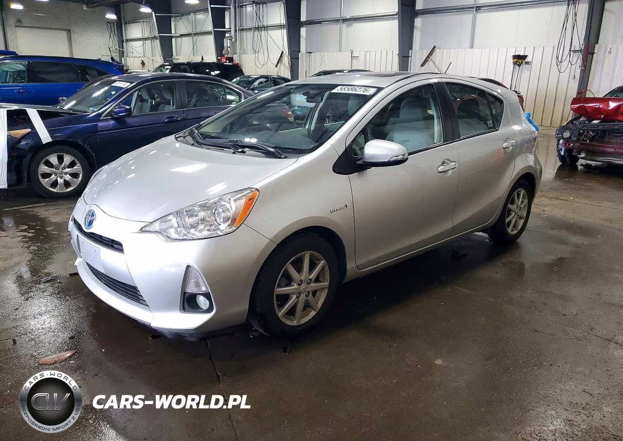 2013 Toyota Prius C Four