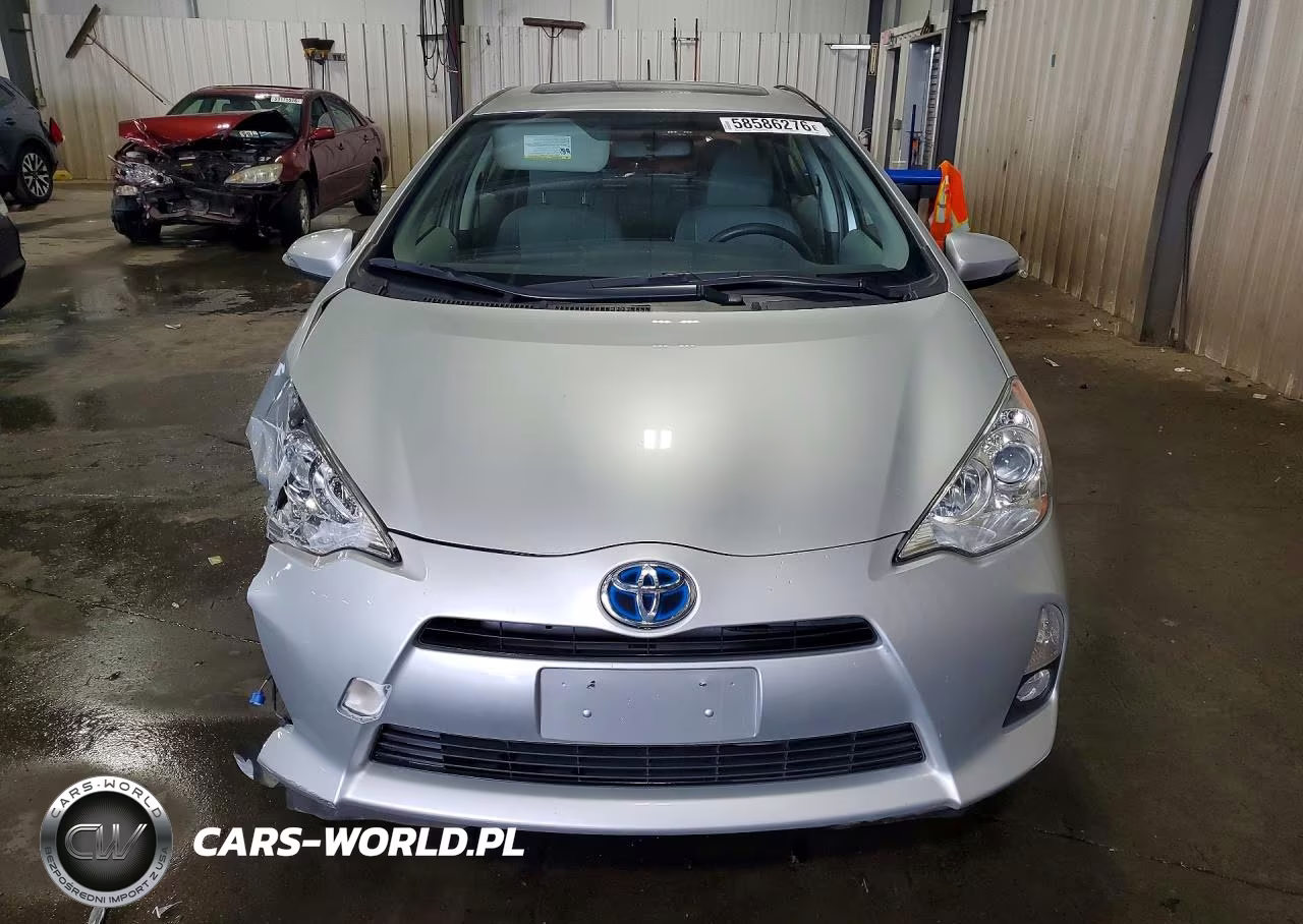 2013 Toyota Prius C Four VIN:JTDKDTB31D1039024 - 5