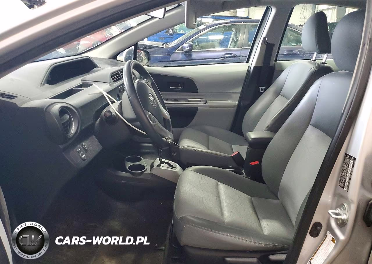 2013 Toyota Prius C Four VIN:JTDKDTB31D1039024 - 7