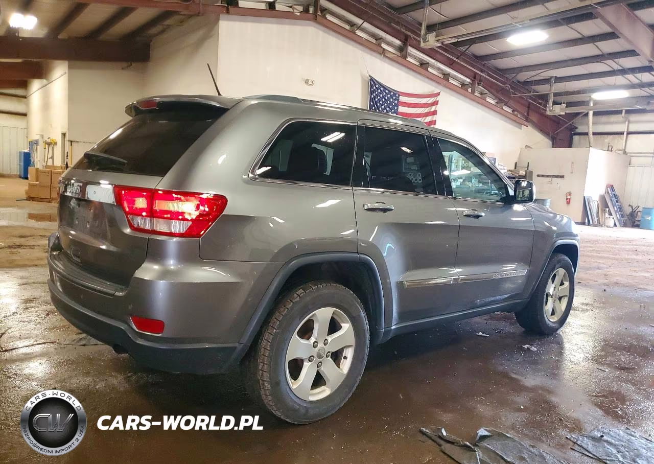 2012 Jeep Grand Cherokee Laredo VIN:1C4RJFAG5CC255555 - 3