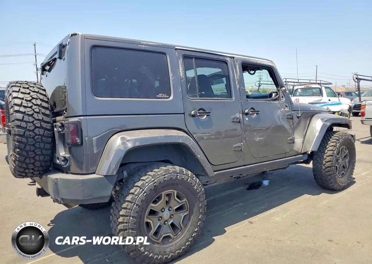 2014 Jeep Wrangler VIN:1C4BJWFG2EL256742 - 3