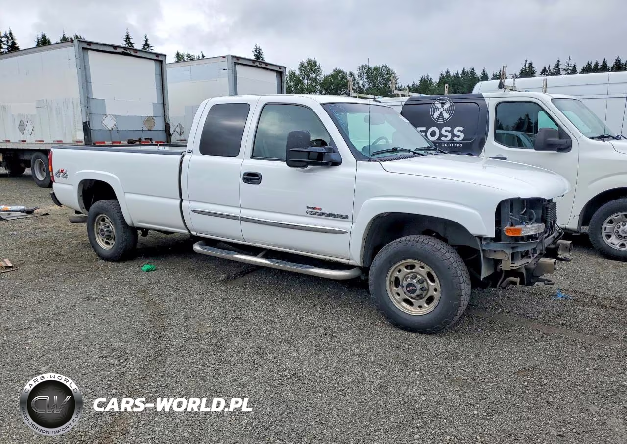 2003 GMC Sierra K2500 Heavy Duty VIN:1GTHK29123E256782 - 4