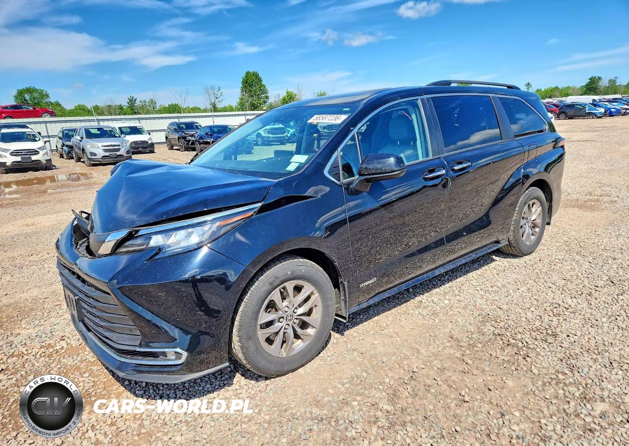 2021 Toyota Sienna Xle – zdjęcie 1 z 13