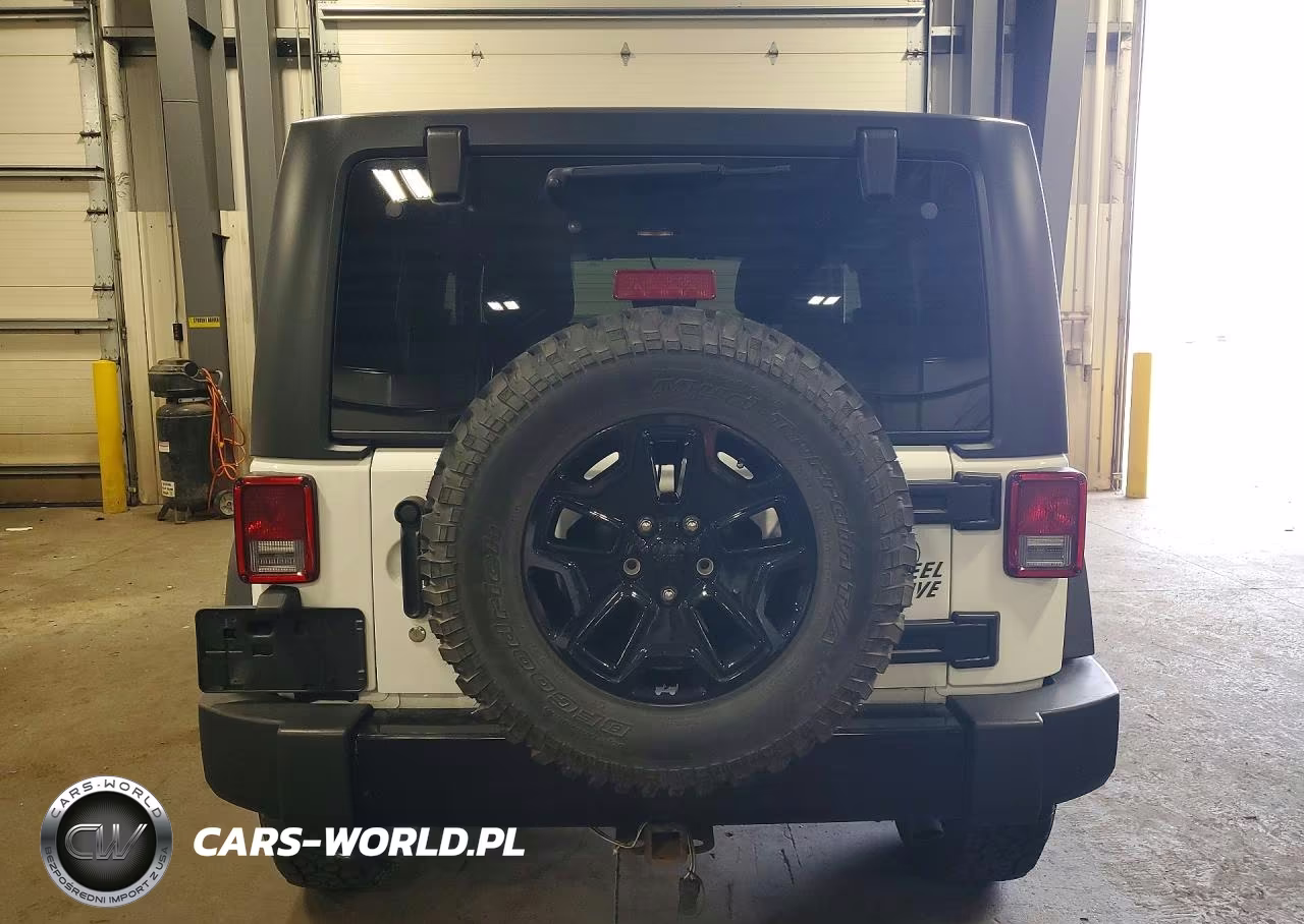 2016 Jeep Wrangler Sport VIN:1C4AJWAG7GL117938 - 6