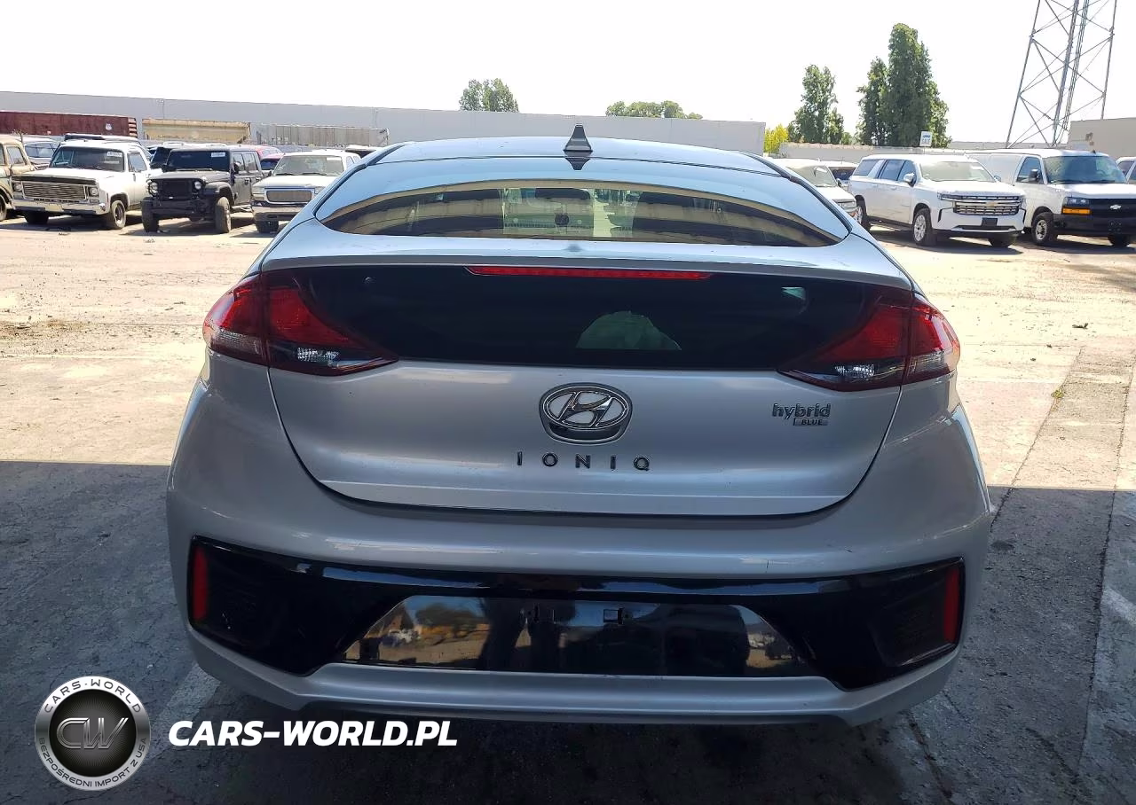 2017 Hyundai Ioniq Blue VIN:KMHC65LCXHU049866 - 6