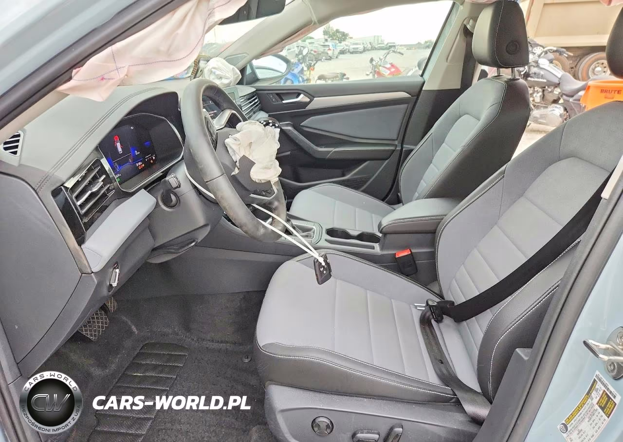 2025 Volkswagen Jetta Se VIN:3VW7X7BU6SM049008 - 7
