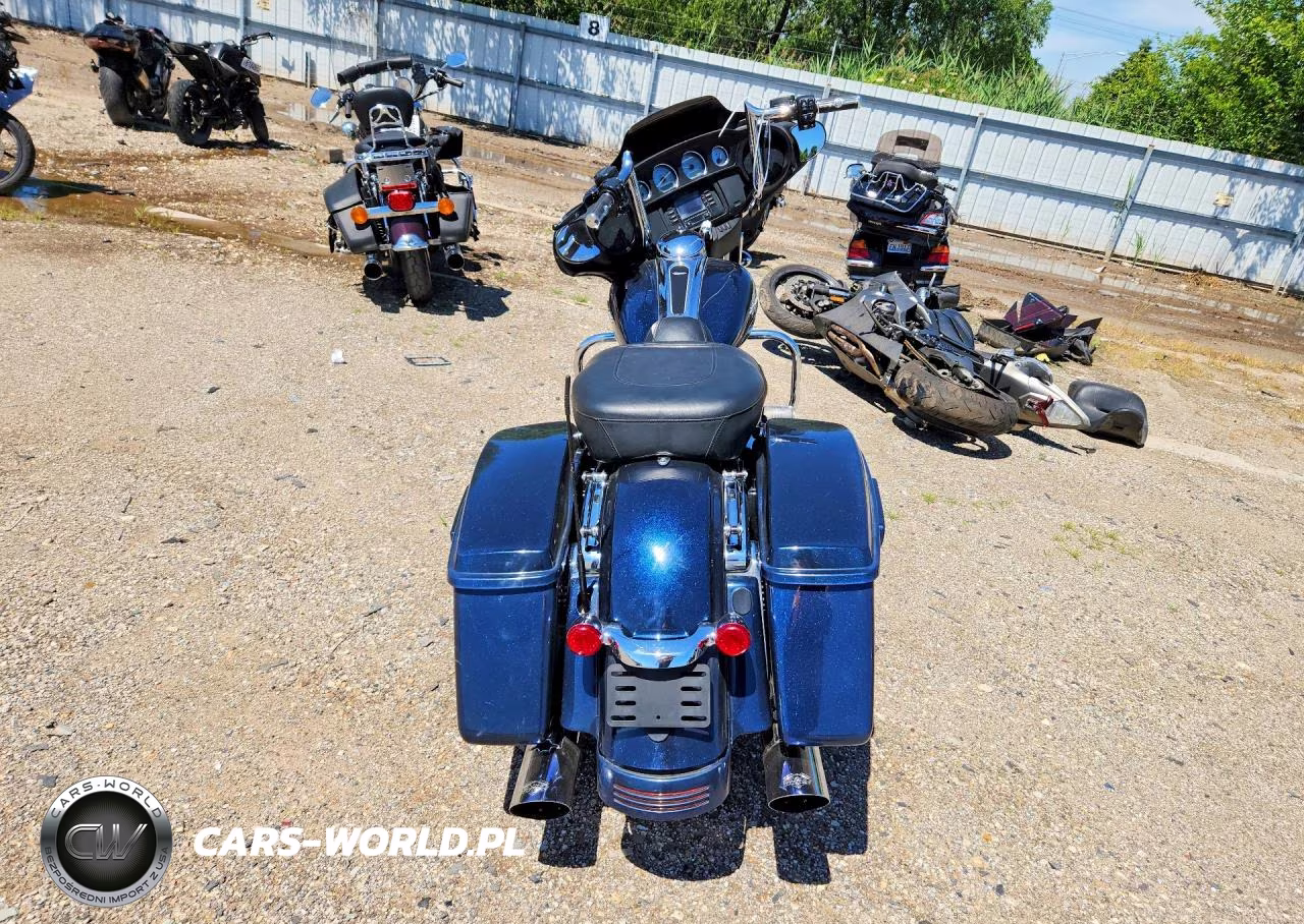 2014 Harley-Davidson Flhx Street Glide VIN:1HD1KBM11EB604843 - 4