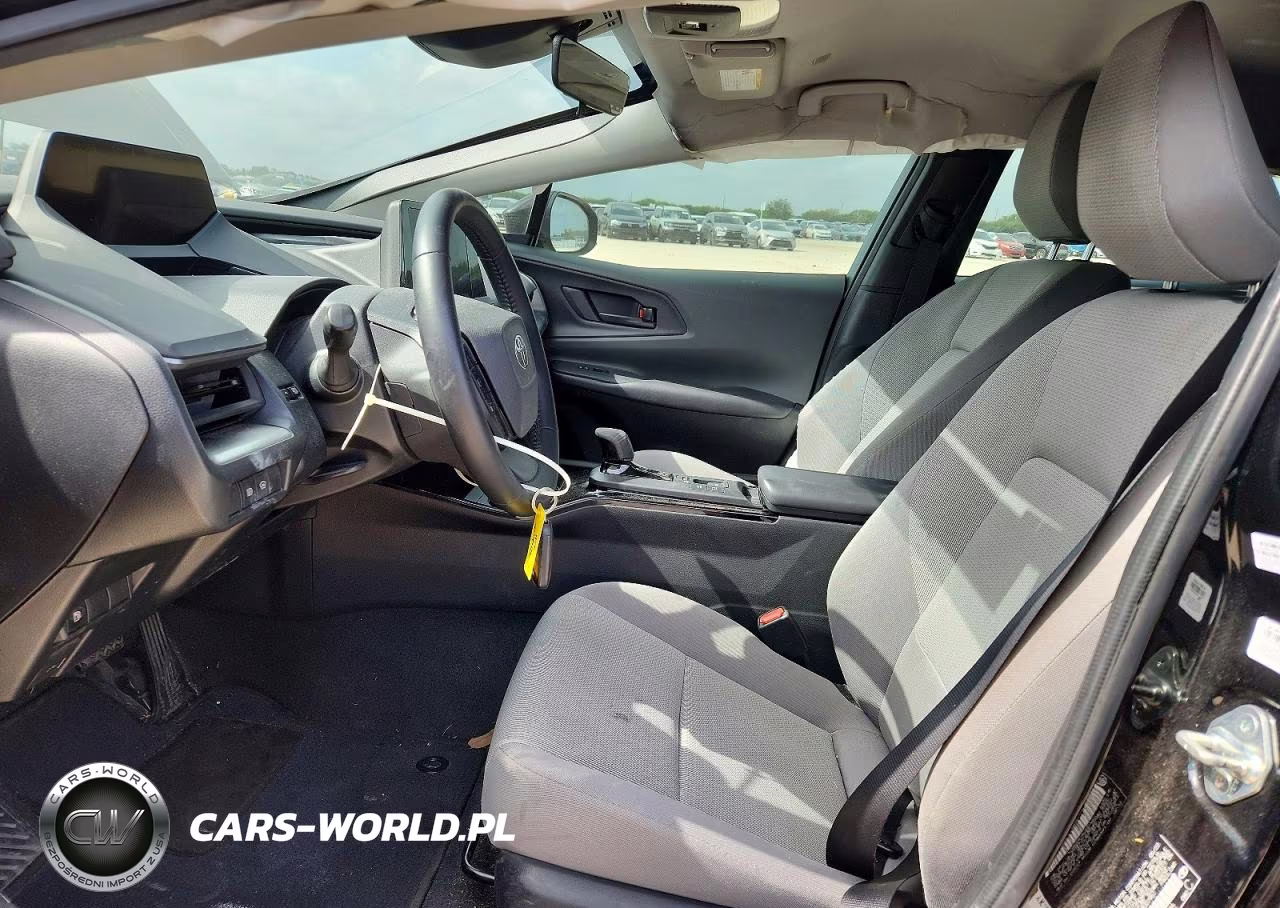 2023 Toyota Prius Le VIN:JTDACAAU4P3007951 - 7