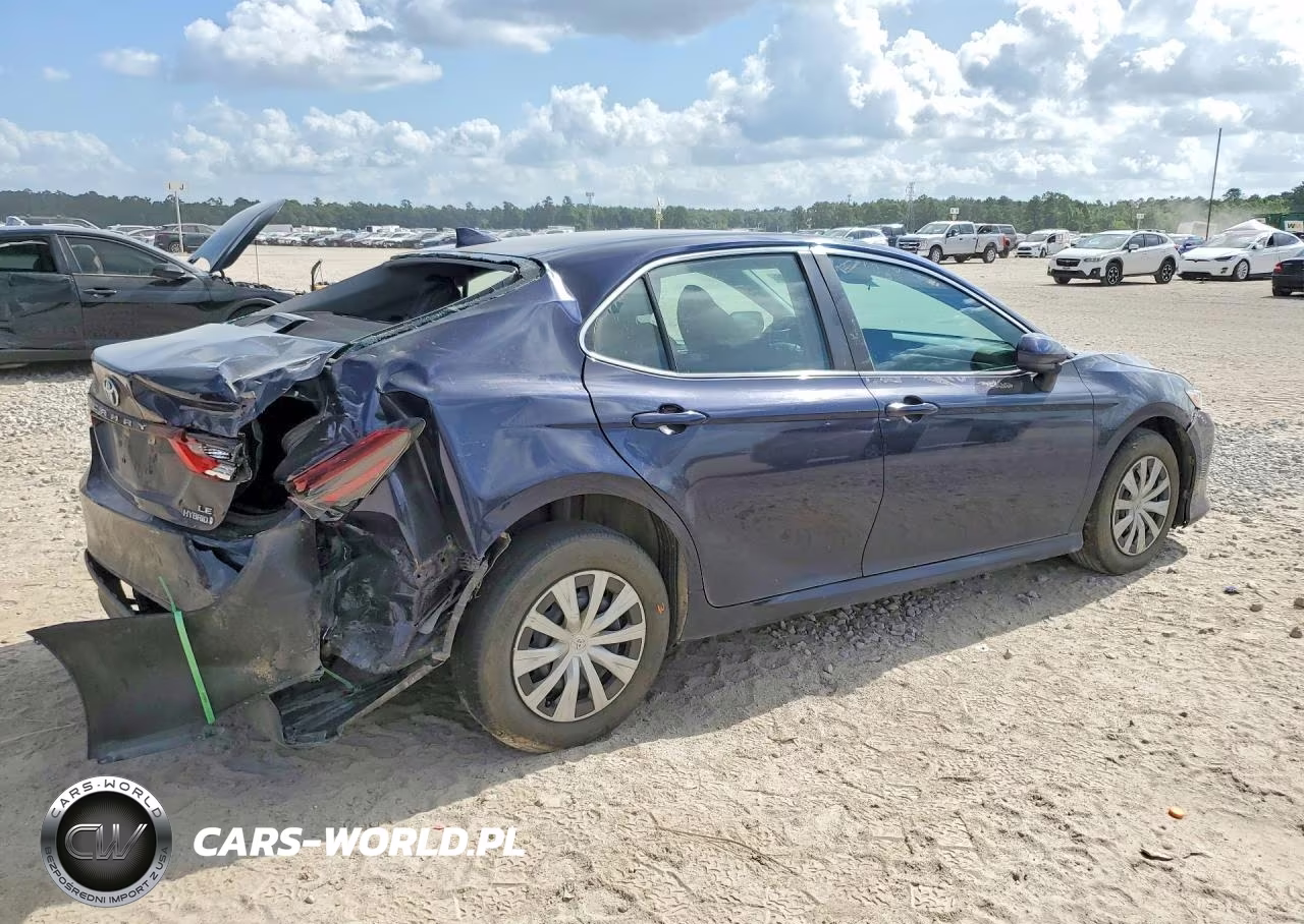 2022 Toyota Camry Le VIN:4T1C31AK4NU581699 - 3