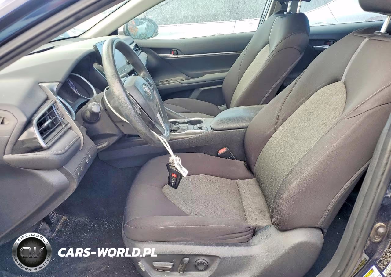 2022 Toyota Camry Le VIN:4T1C31AK4NU581699 - 7