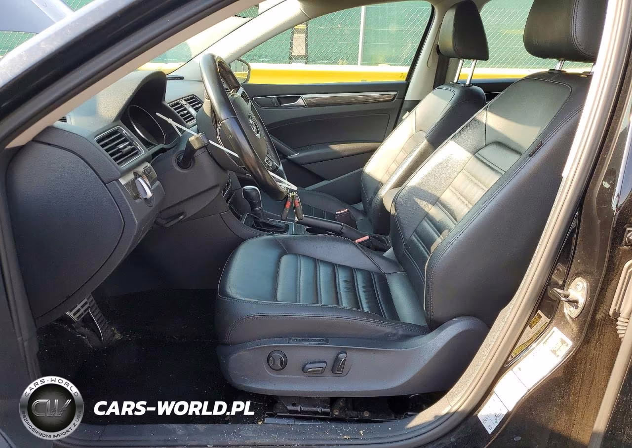 2016 Volkswagen Passat Sel VIN:1VWCT7A34GC036592 - 7