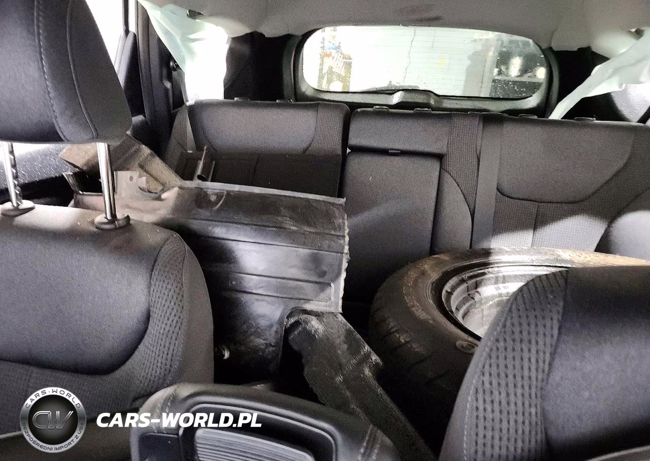 2019 Hyundai Santa Fe Se VIN:5NMS2CAD4KH093694 - 10