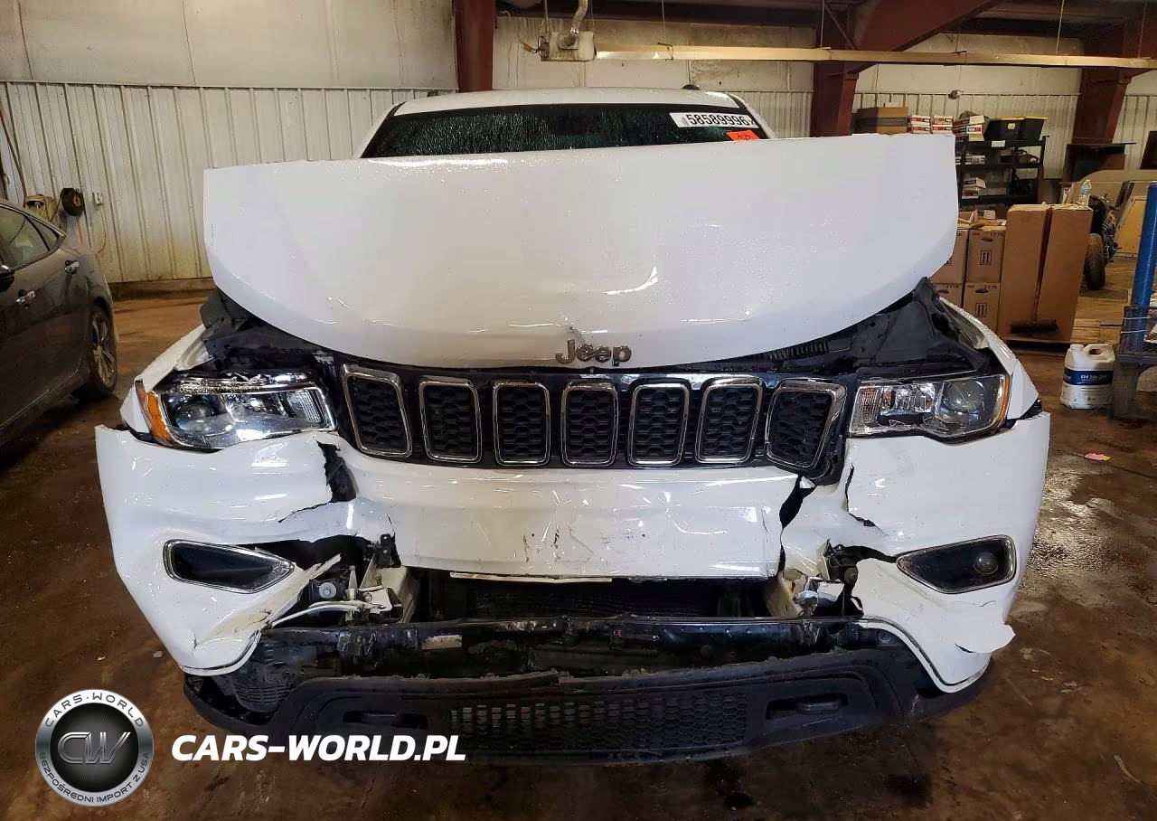 2020 Jeep Grand Cherokee Laredo VIN:1C4RJFAG4LC256602 - 5