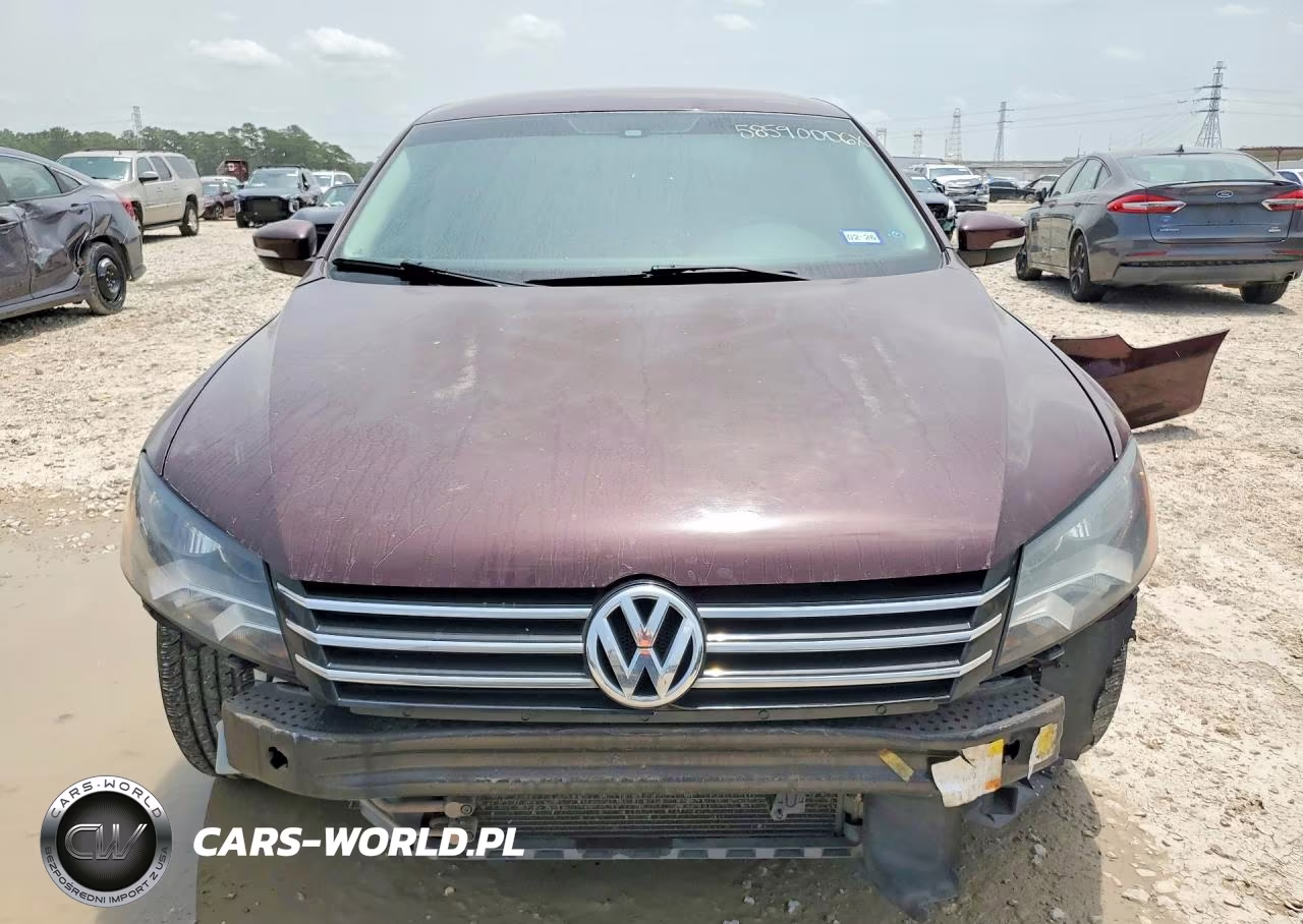 2013 Volkswagen Passat Se VIN:1VWBP7A38DC083927 - 5