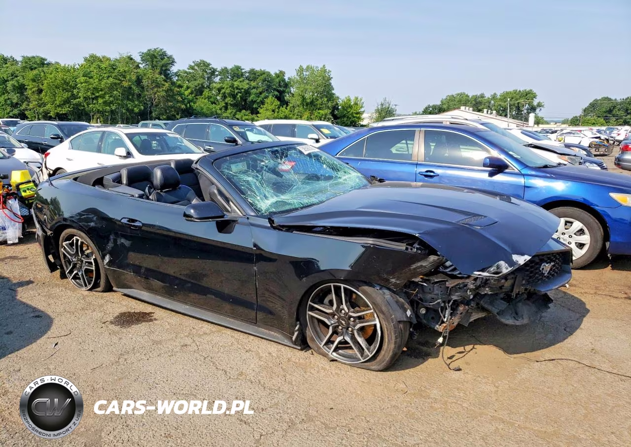 2018 Ford Mustang VIN:1FATP8UH1J5132735 - 4