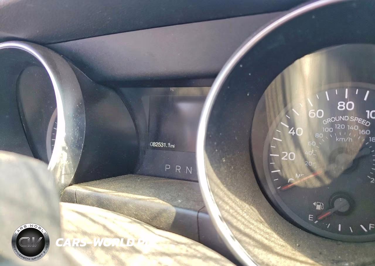 2018 Ford Mustang VIN:1FATP8UH1J5132735 - 9