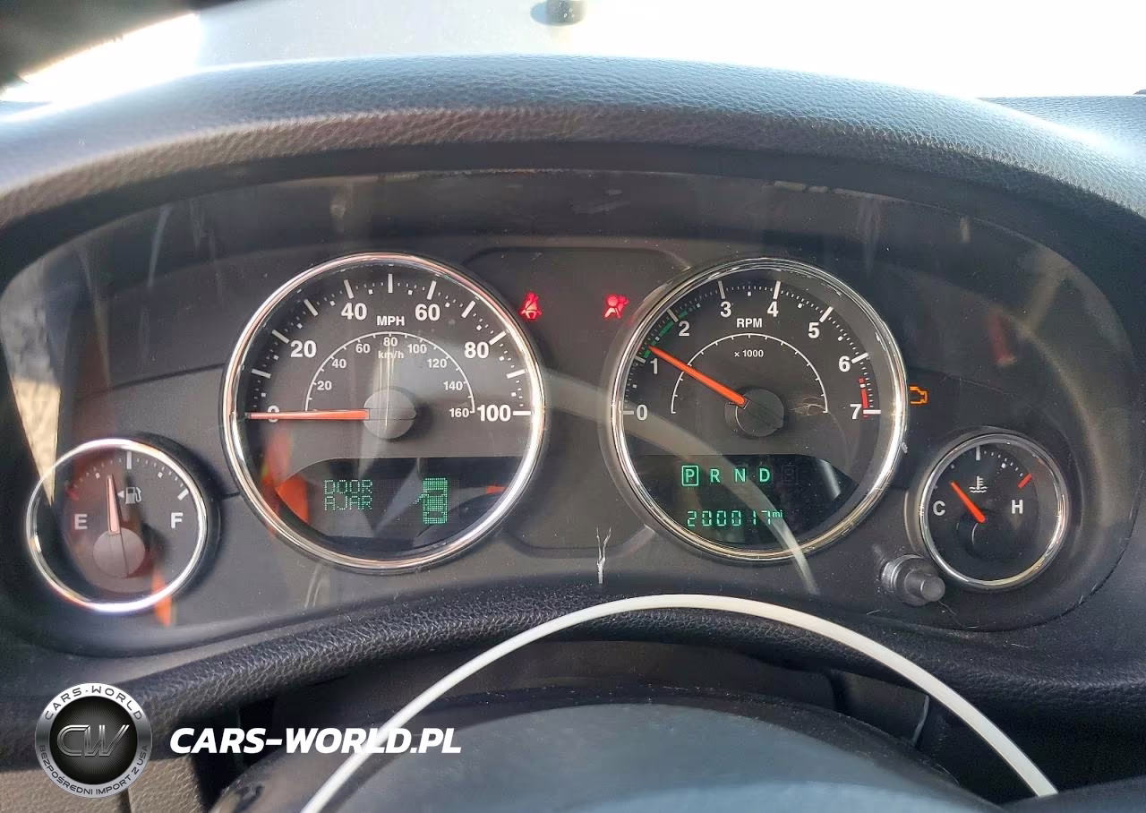 2014 Jeep Wrangler Unlimited Sport VIN:1C4BJWDG2EL289436 - 9