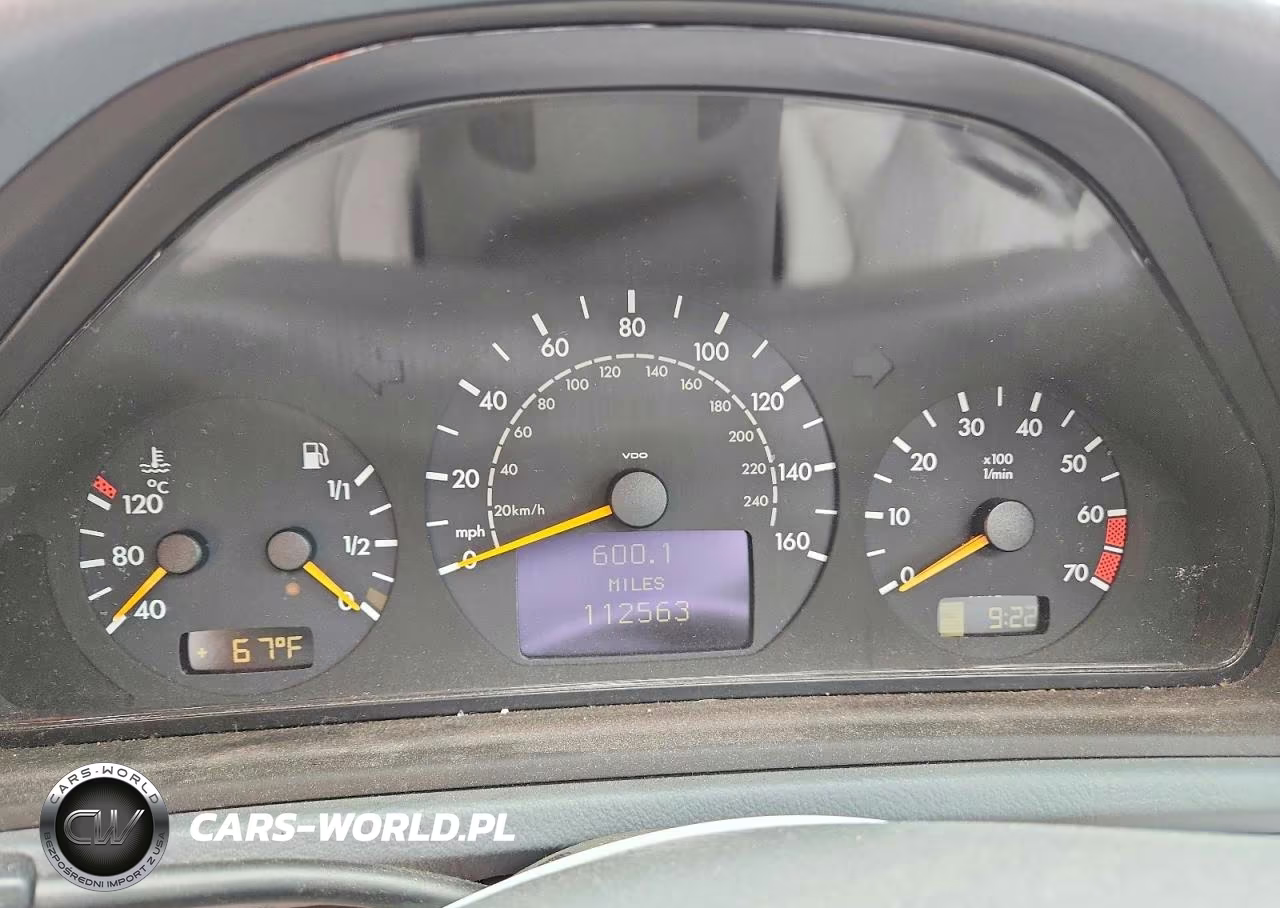 2002 Mercedes-Benz Clk 320 VIN:WDBLJ65G22F198128 - 9