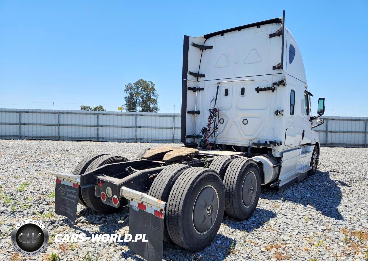 2020 Freightliner Cascadia 126 Semi Truck VIN:3AKJHHDR3LSMF1116 - 4