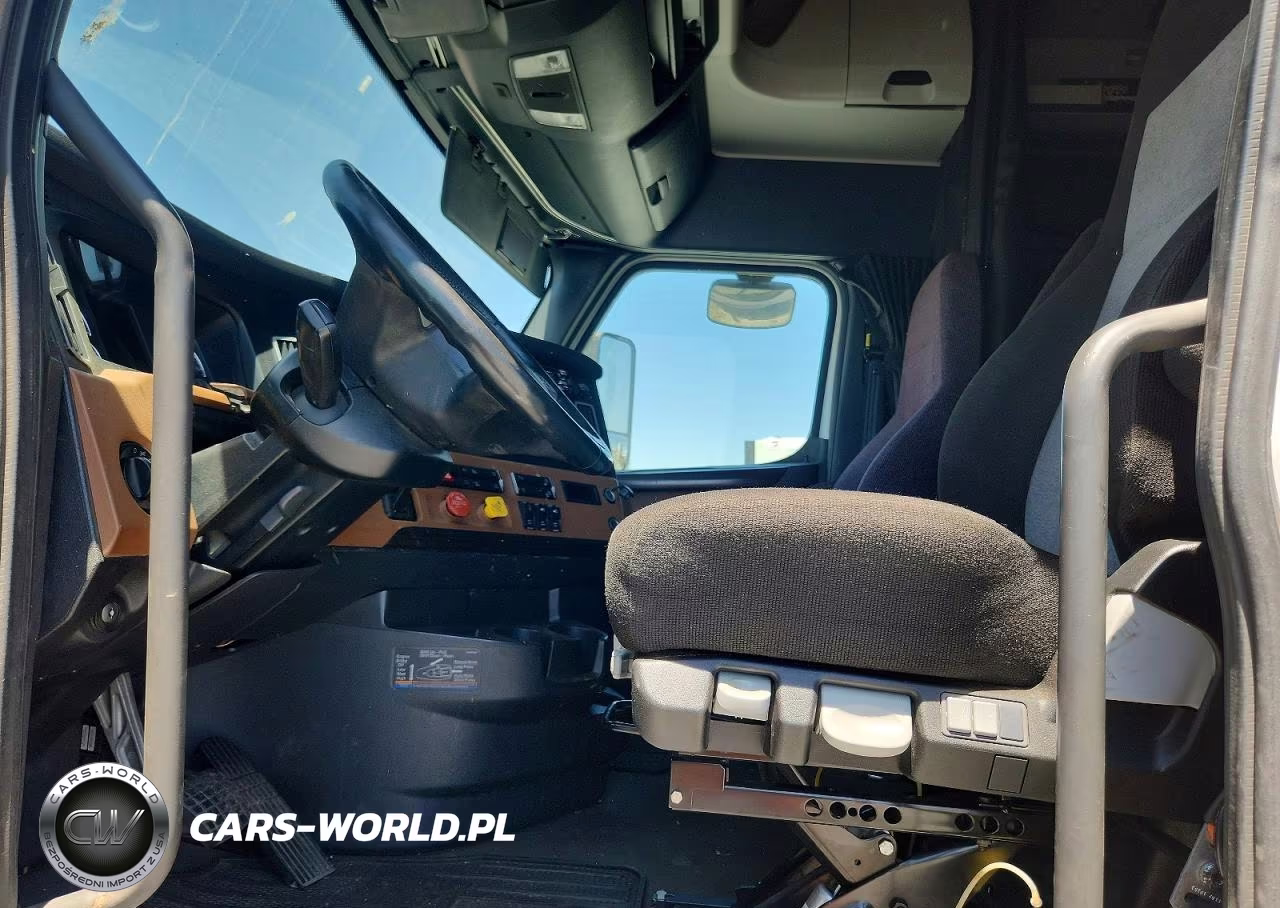 2020 Freightliner Cascadia 126 Semi Truck VIN:3AKJHHDR3LSMF1116 - 5