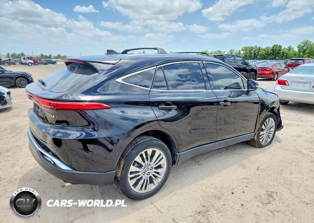 2023 Toyota Venza Xle VIN:JTEAAAAH4PJ139642 - 3