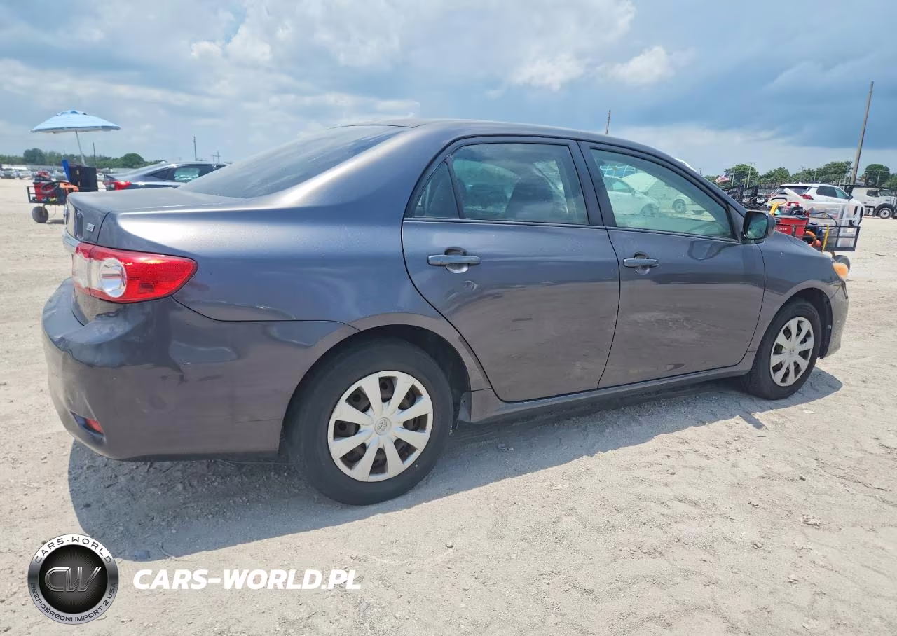 2011 Toyota Corolla Le VIN:JTDBU4EE8B9146976 - 3