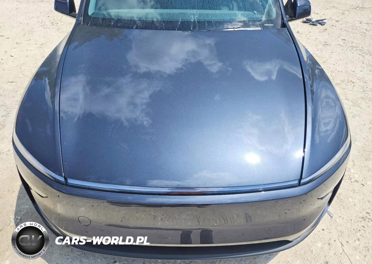 2026 Tesla Model Y VIN:7SAYGDED7TA620268 - 11