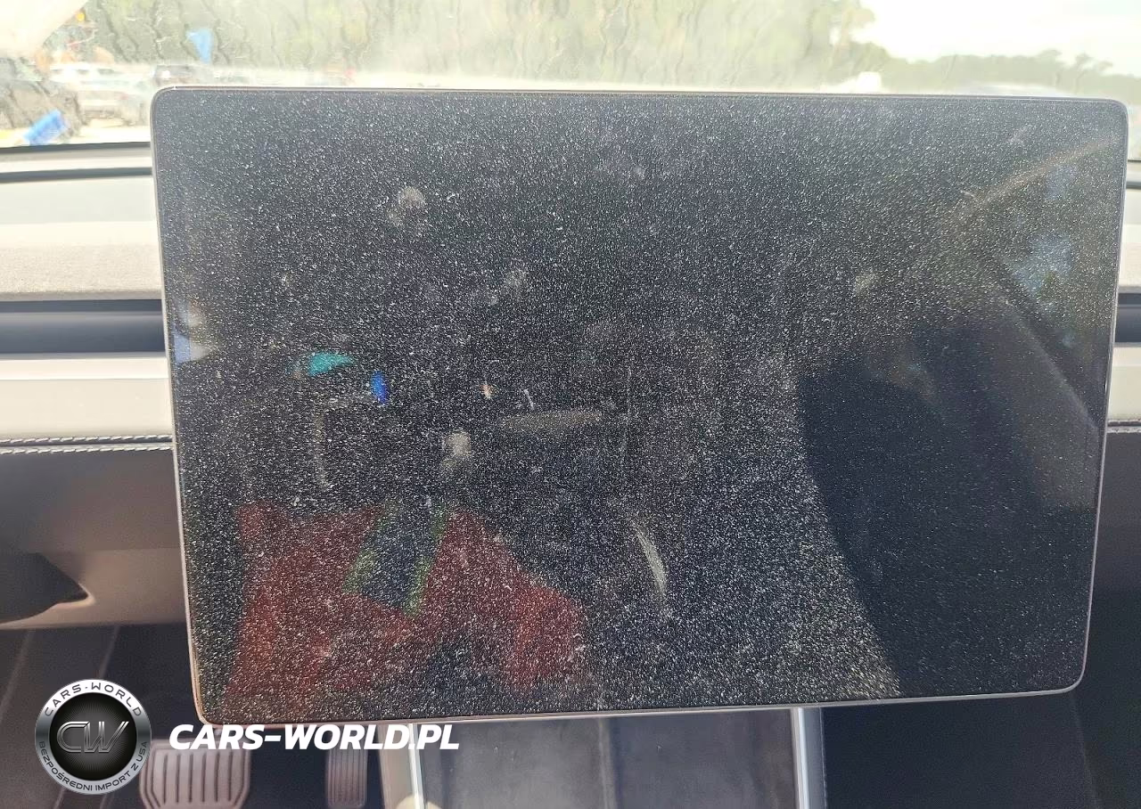 2026 Tesla Model Y VIN:7SAYGDED7TA620268 - 9