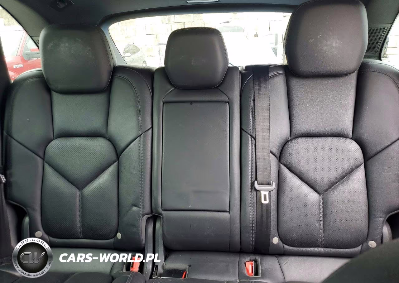 2016 Porsche Cayenne VIN:WP1AA2A2XGLA09096 - 10