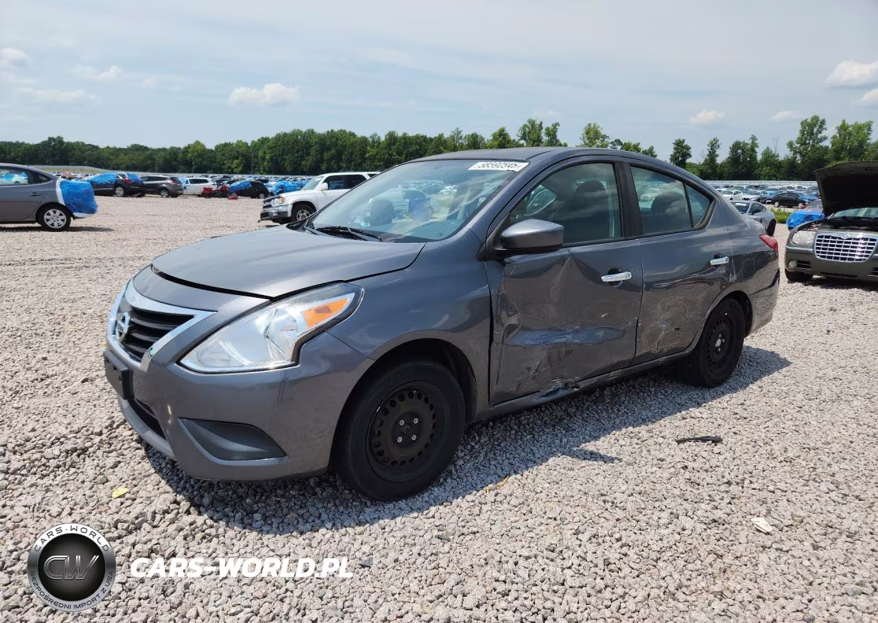 2019 Nissan Versa Sv