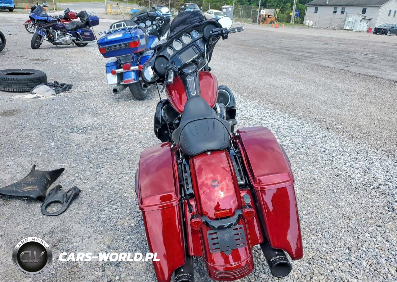 2018 Harley-Davidson Flhxs Street Glide Special VIN:1HD1KRC18JB635723 - 4