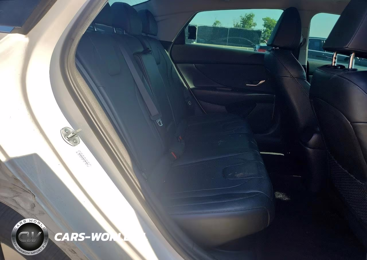 2023 Hyundai Elantra Limited VIN:KMHLN4AJ0PU050585 - 10