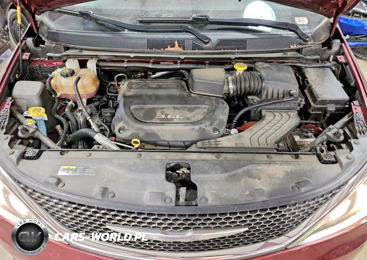 2017 Chrysler Pacifica Touring L VIN:2C4RC1BG7HR588009 - 12