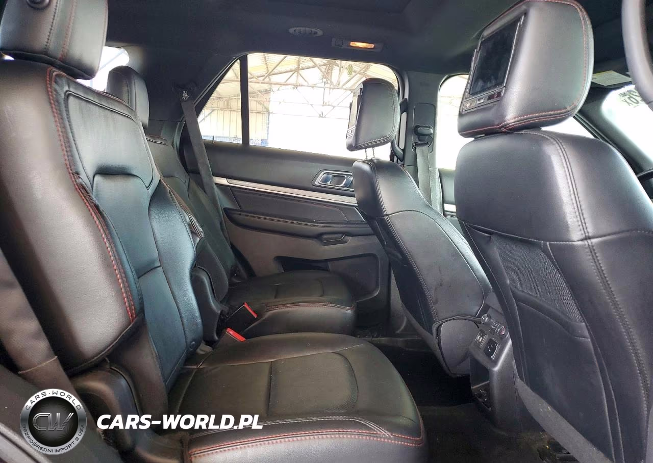 2017 Ford Explorer Sport VIN:1FM5K8GT3HGC10430 - 10