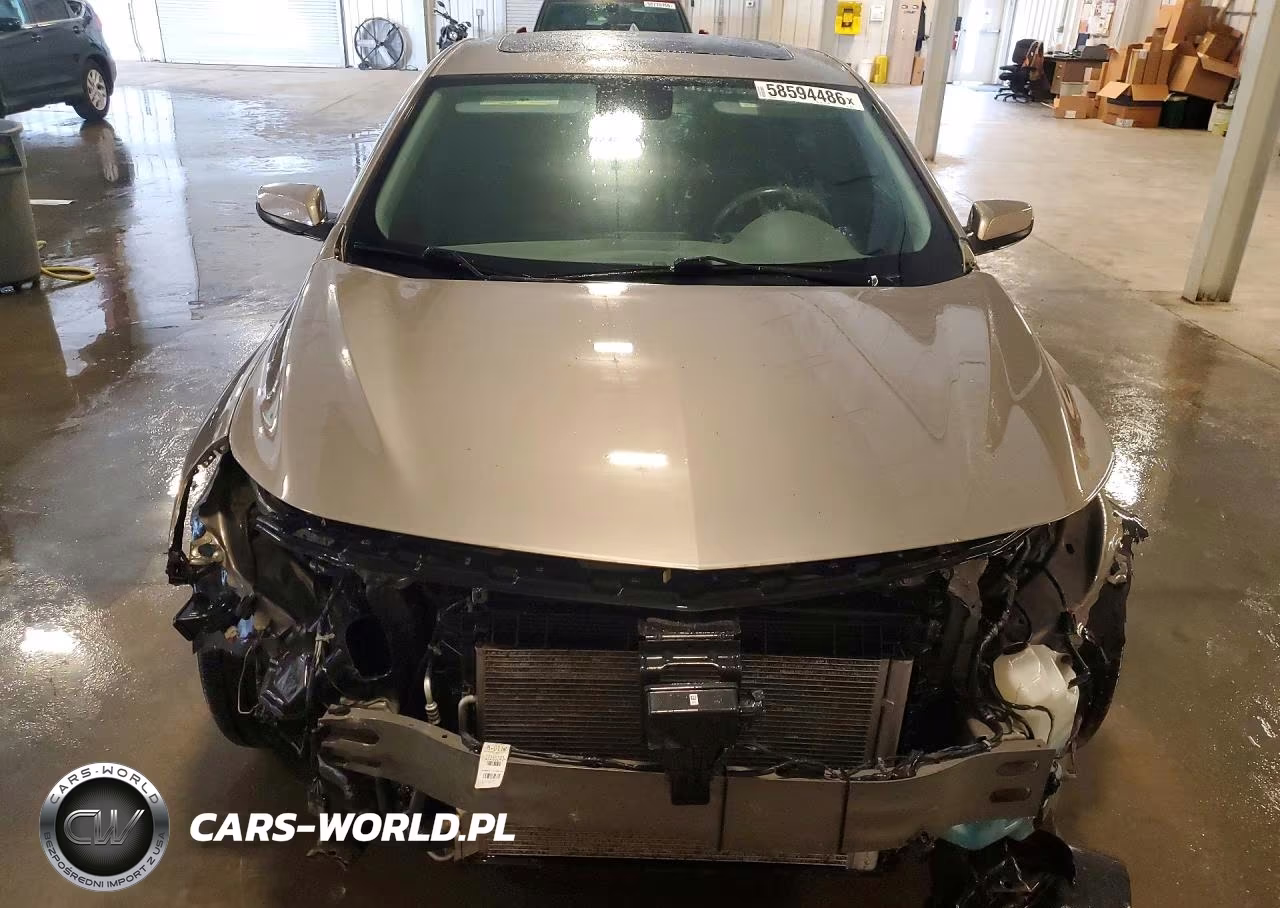 2018 Chevrolet Malibu Premier VIN:1G1ZE5SX6JF195867 - 5