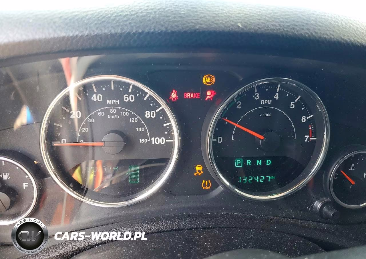 2016 Jeep Wrangler Unlimited Sport VIN:1C4BJWDG6GL107935 - 9