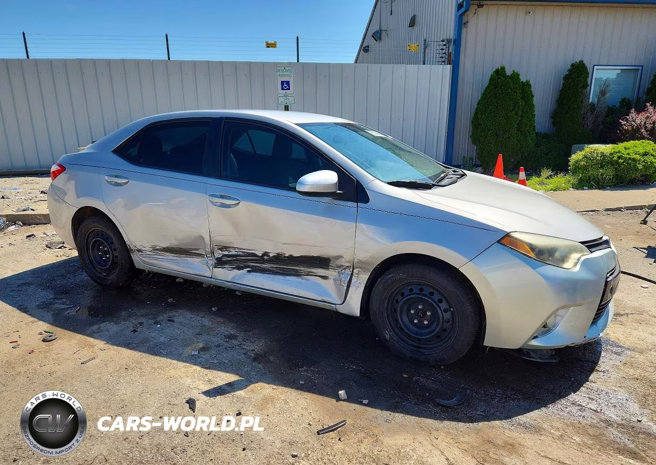 2016 Toyota Corolla Le VIN:2T1BURHE4GC619086 - 4