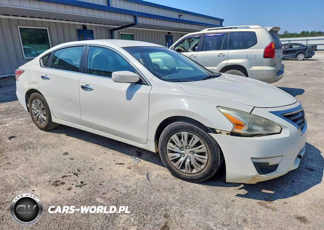 2015 Nissan Altima 2.5 S VIN:1N4AL3AP7FN389018 - 4